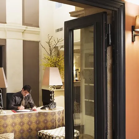 Pavillon Faubourg Saint-germain & Hotel