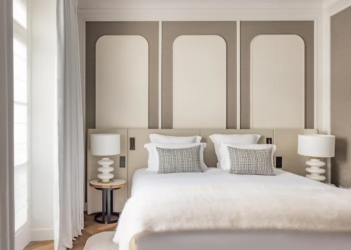 Pavillon Faubourg Saint-germain & 5*