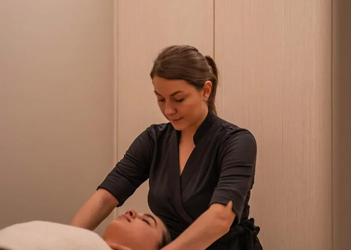 Pavillon Faubourg Saint-germain & Hotel 5*