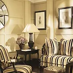 Pavillon Faubourg Saint-germain & Hotel 5*